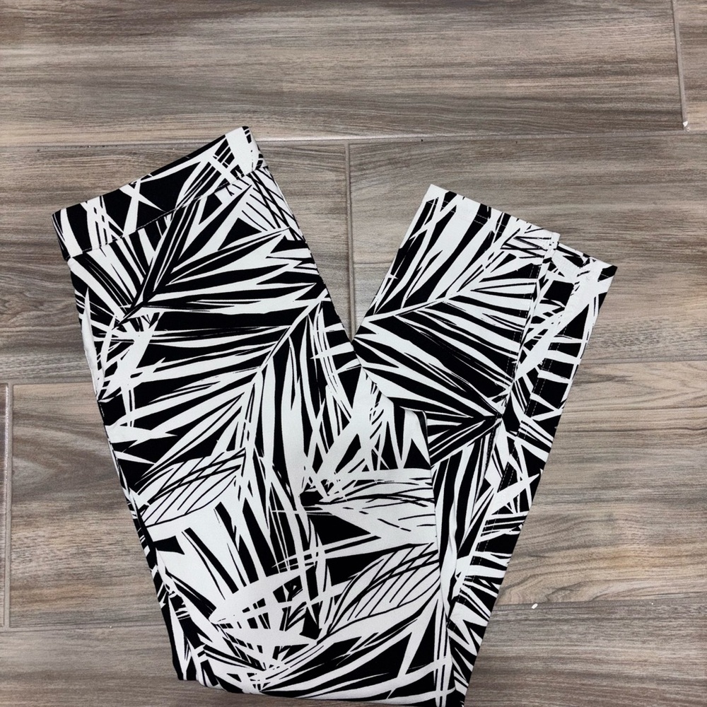 Zac & Rachel Monochrome Leaf Pattern Pants